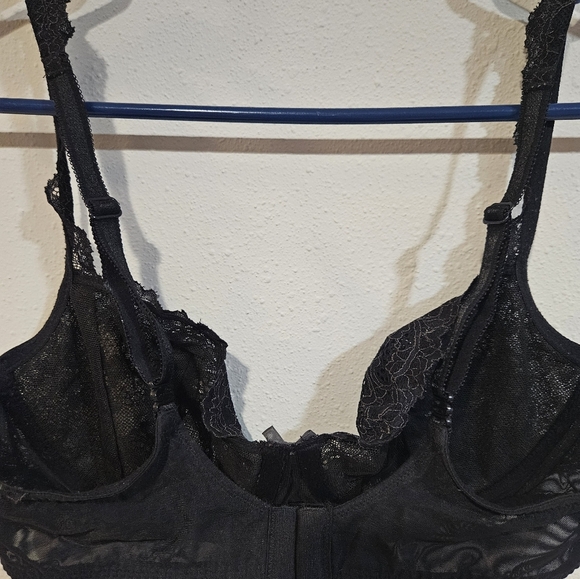 Victoria Secret Black Lace Bra - Picture 6 of 8